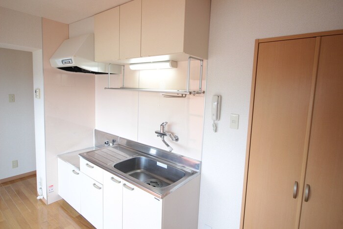 フォルトゥ－ナの物件内観写真