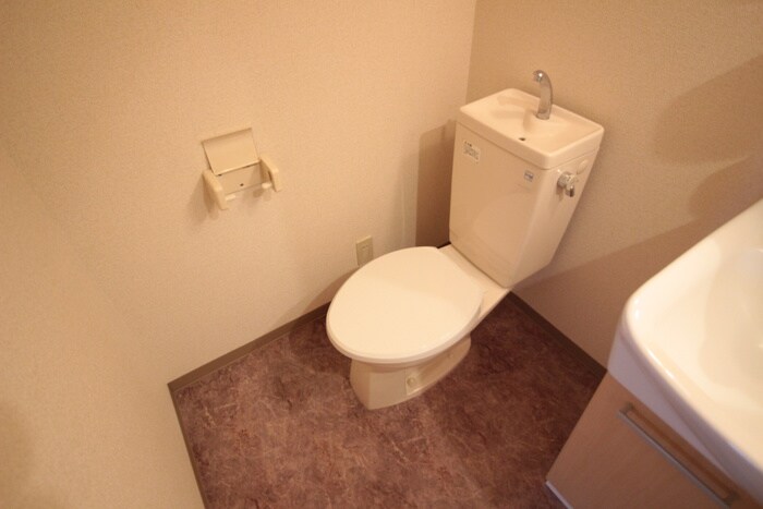 フォルトゥ－ナの物件内観写真