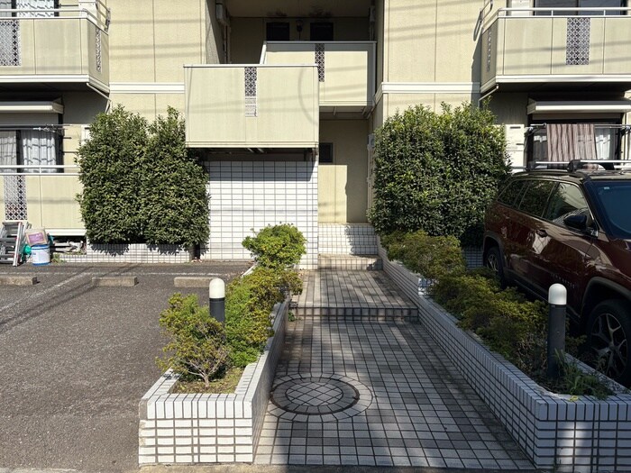 リブレーヌ　ドゥの物件外観写真