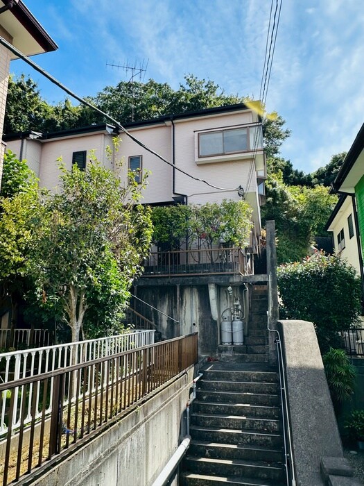 上柏尾町テラスハウスの物件外観写真