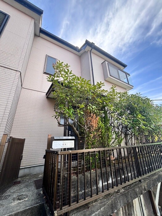 上柏尾町テラスハウスの物件外観写真