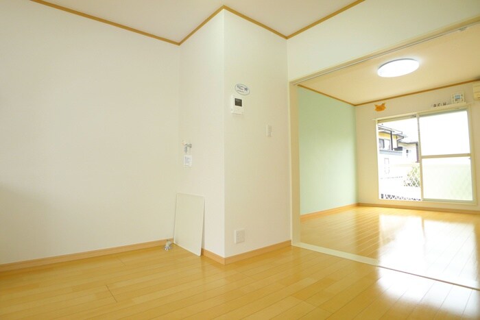 東船メゾンアイＢの物件内観写真