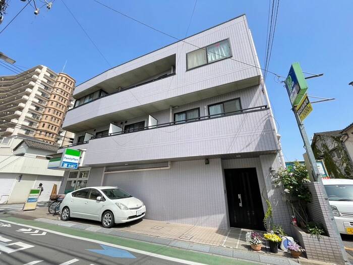 グランデュール吉武の物件外観写真