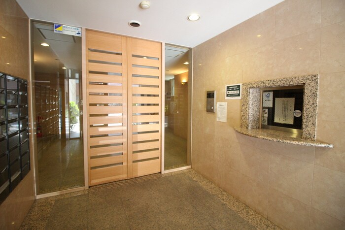 ベジフル北新宿弐番館の物件外観写真