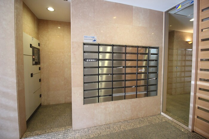 ベジフル北新宿弐番館の物件外観写真