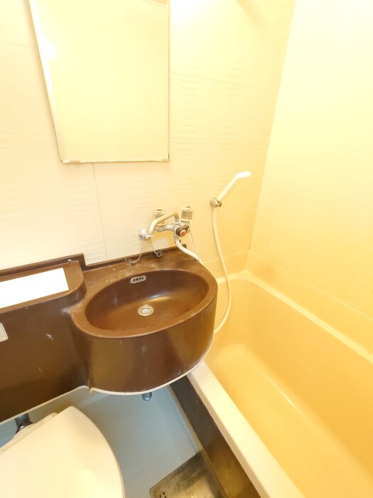 タウンハウスツジの物件内観写真