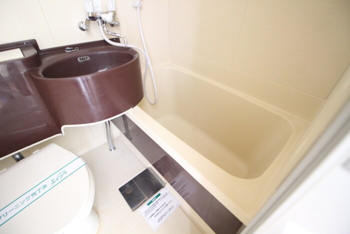 タウンハウスツジの物件内観写真