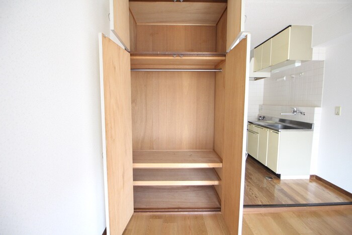 タウンハウスツジの物件内観写真