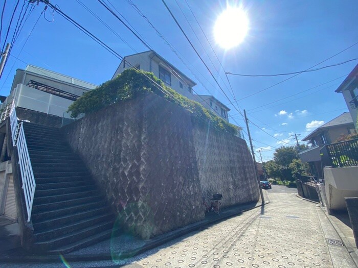 スカイコート能見台の物件外観写真