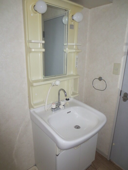 スカイコート能見台の物件内観写真