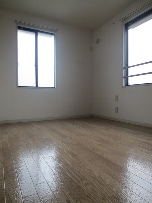 スカイコート能見台の物件内観写真