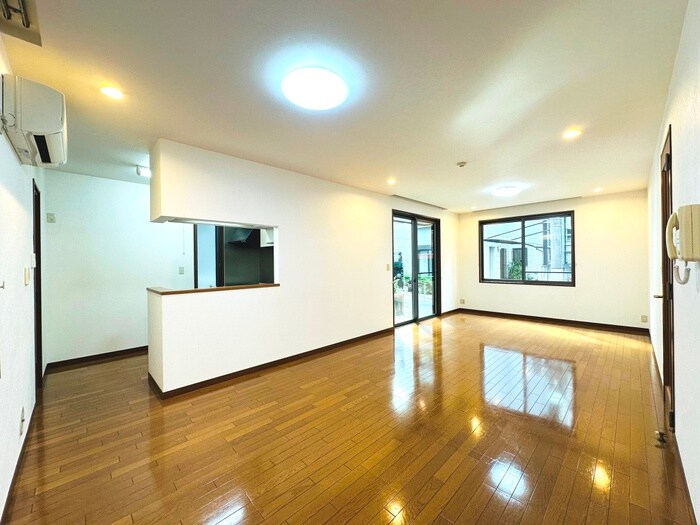 六本木7丁目戸建の物件内観写真