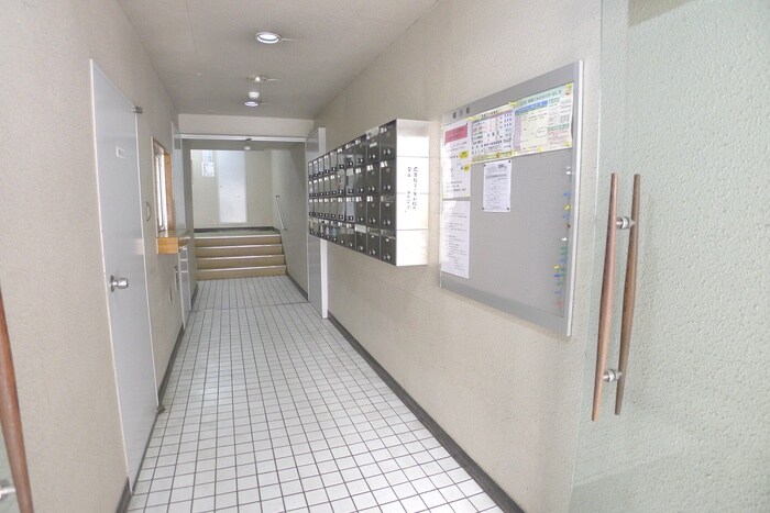 コ－ワハイツの物件外観写真