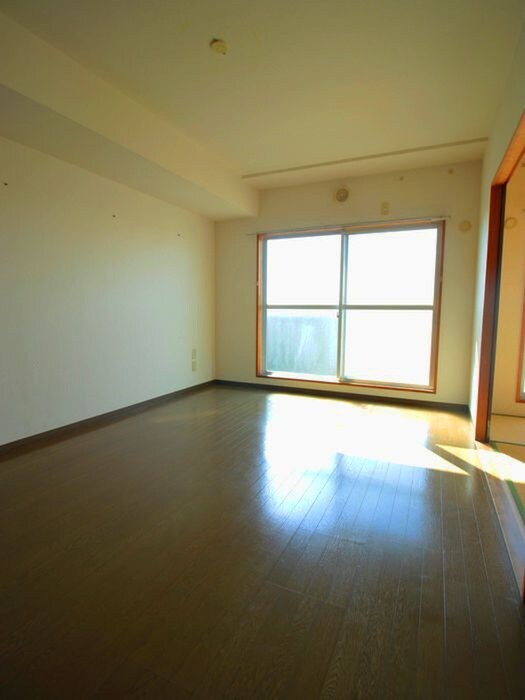 グランシャリオ千間台の物件内観写真