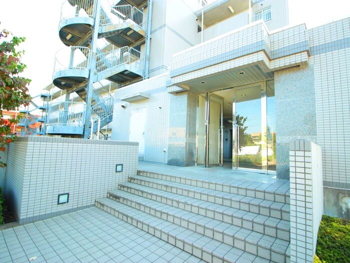 グランシャリオ千間台の物件外観写真