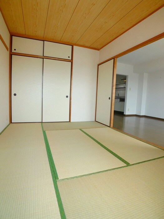 グランシャリオ千間台の物件内観写真