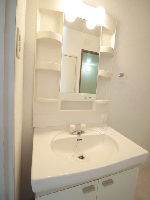 グランシャリオ千間台の物件内観写真