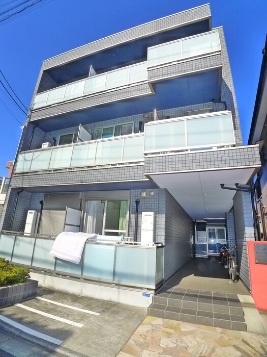 リヴェール高砂の物件外観写真