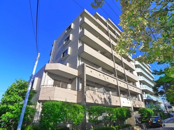 グッドフラットⅢの物件外観写真