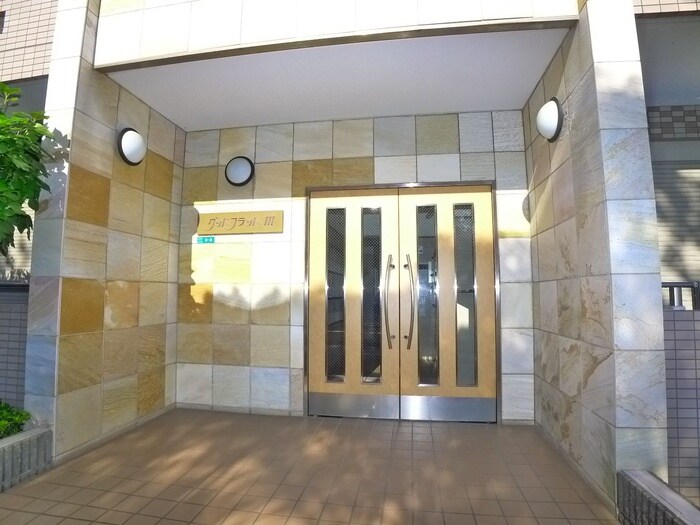 グッドフラットⅢの物件外観写真