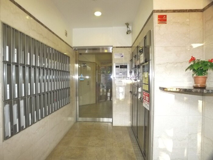 グッドフラットⅢの物件外観写真