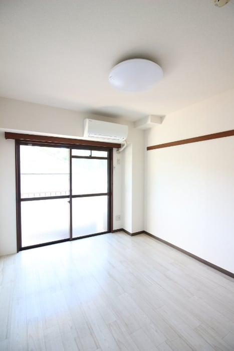 ビザビの物件内観写真