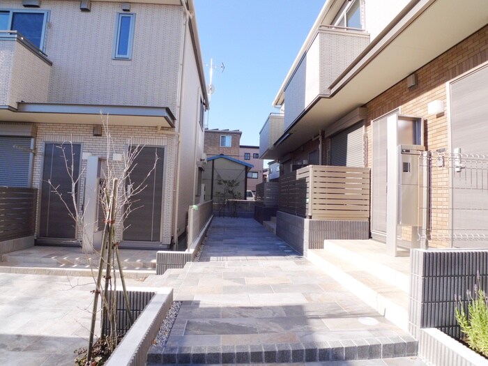 フェリーチェ新倉Ｂの物件外観写真