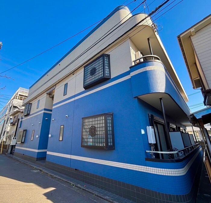 メ－ル　ドゥ　レ－ヴの物件外観写真