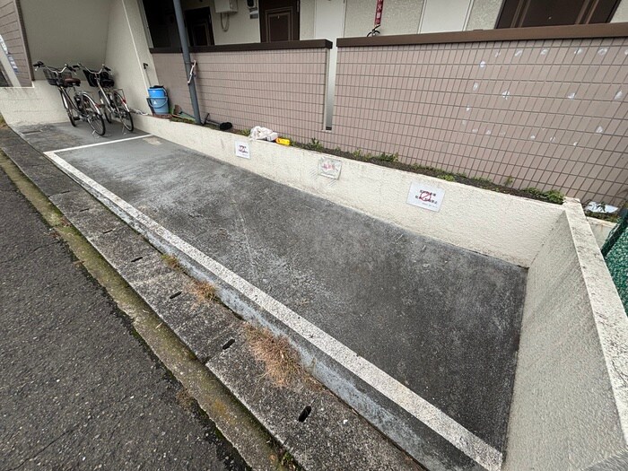 ザ・メイツの物件外観写真