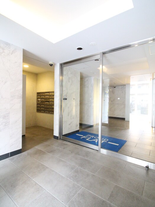 プラウドフラット目黒行人坂の物件外観写真