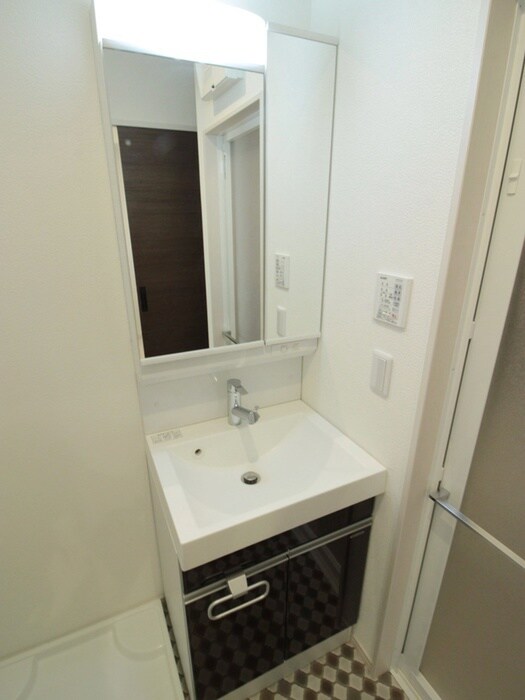 Ｒｅｓｅｒｖｅ　越谷レジデンスの物件内観写真