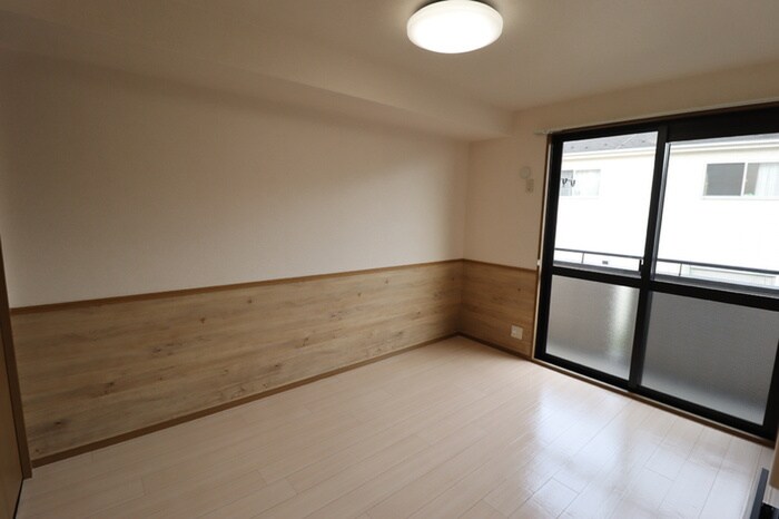 ハイツ・サンピ－チＢの物件内観写真