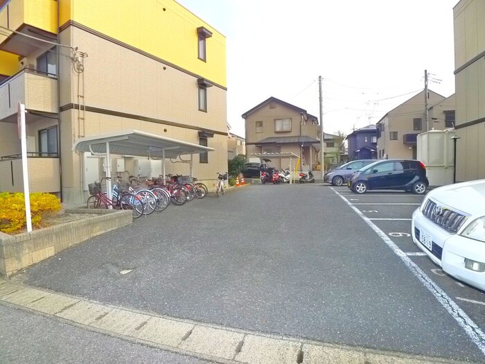 ハイツ・サンピ－チＢの物件外観写真