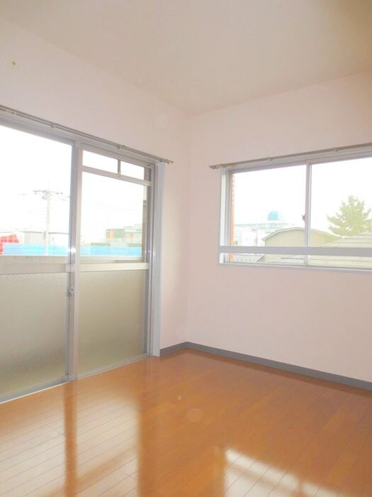 ジュネス桜田の物件内観写真