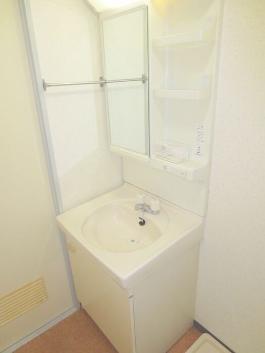 ジュネス桜田の物件内観写真