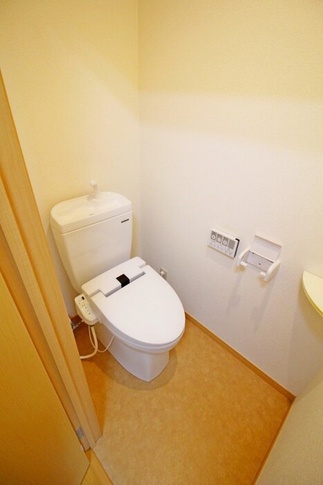 ハイ・トリー・エスの物件内観写真