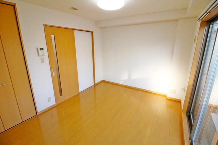 ハイ・トリー・エスの物件内観写真