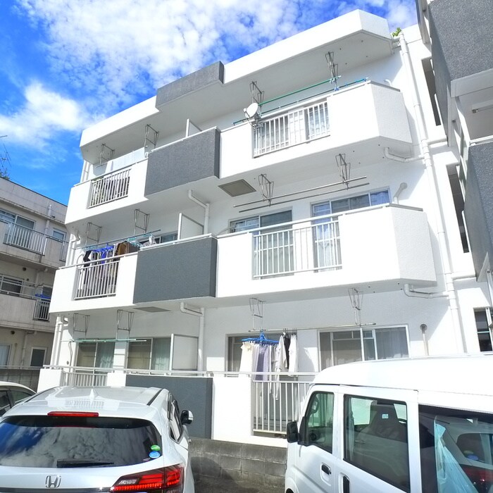 サンパレス市川の物件外観写真