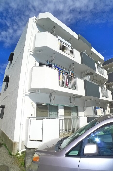 サンパレス市川の物件外観写真