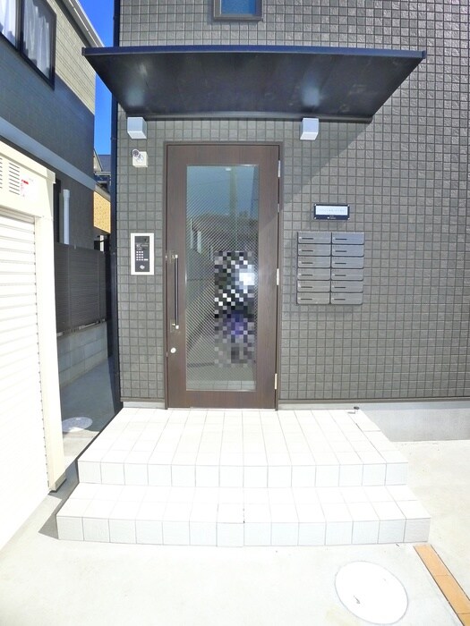 ファビュラス・ヴェルムの物件外観写真