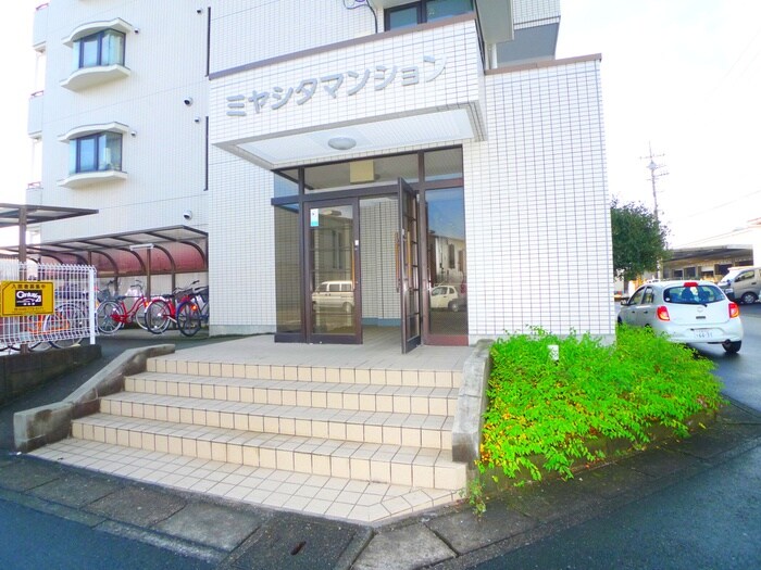 ミヤシタマンションの物件外観写真