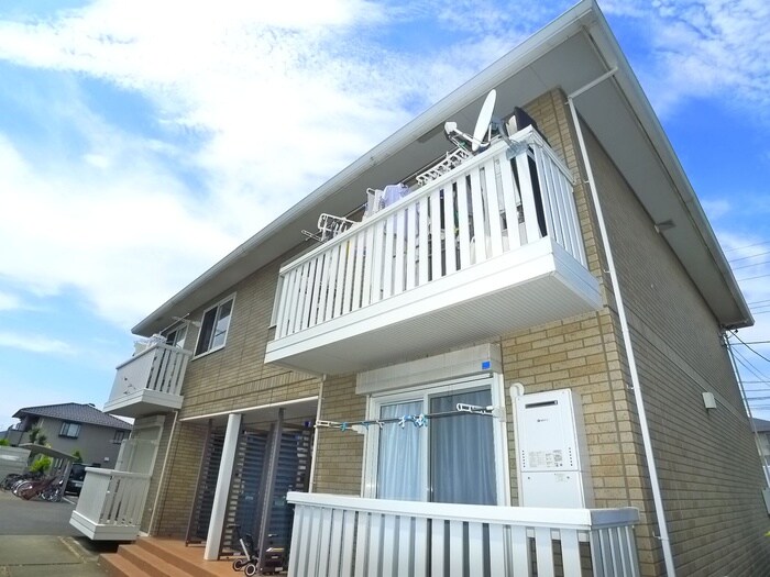 アモールⅡＣ棟の物件外観写真