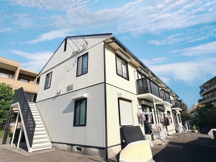 ライフ東戸塚の物件外観写真