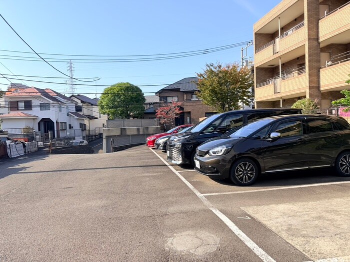 ライフ東戸塚の物件外観写真