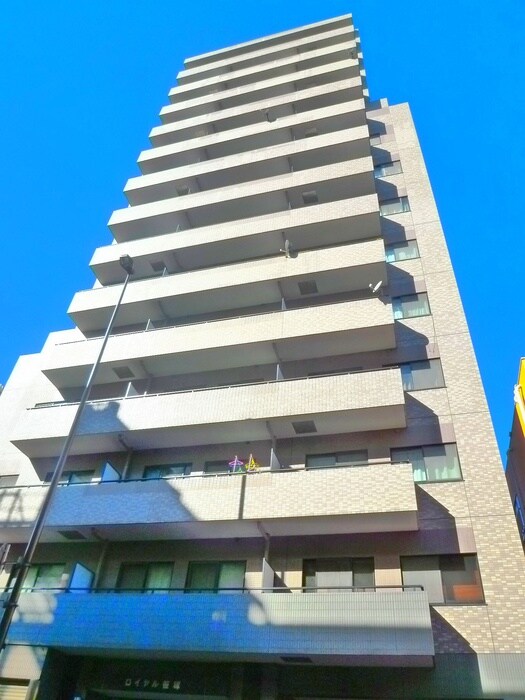 ロイヤル笹塚の物件外観写真