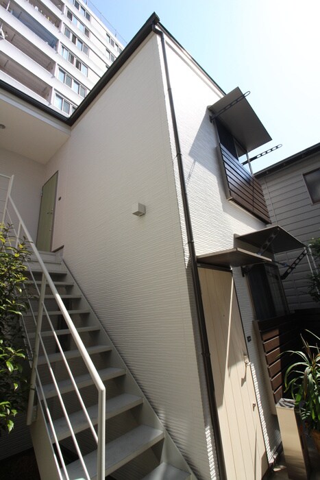 トゥプレの物件外観写真