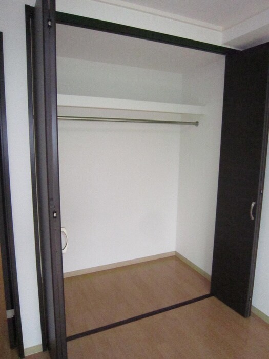 竹の塚ロ－ヤルコ－ポ(201)の物件内観写真