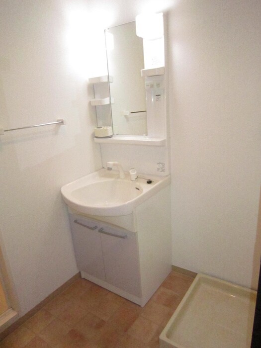 竹の塚ロ－ヤルコ－ポ(201)の物件内観写真