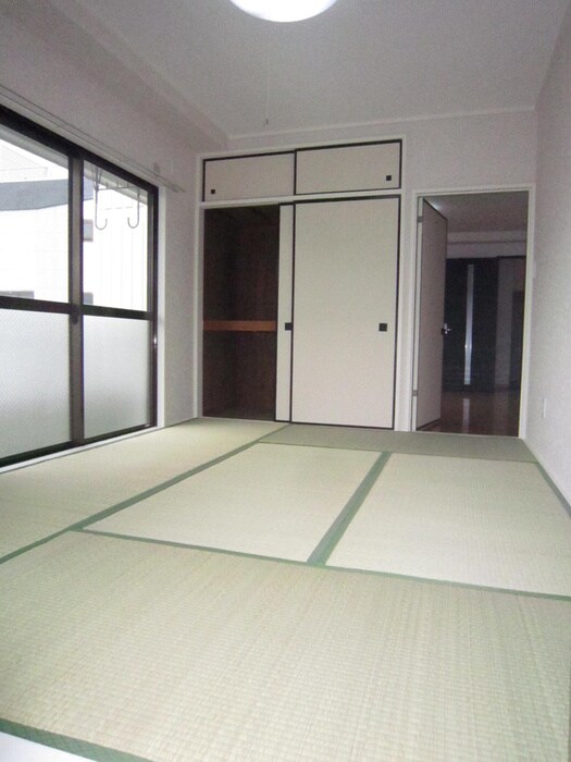 竹の塚ロ－ヤルコ－ポ(201)の物件内観写真