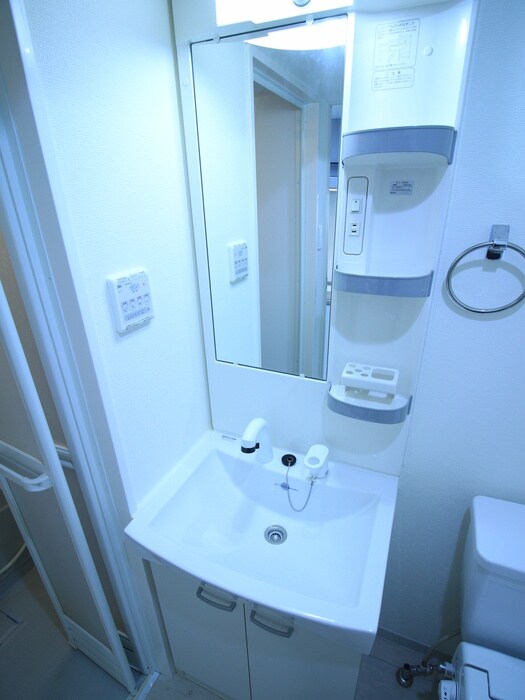 エフパークレジデンス妙蓮寺の物件内観写真